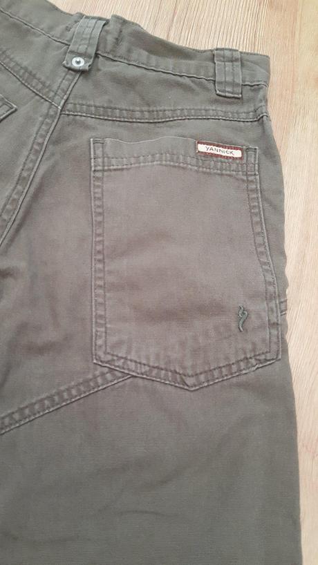 Olivové kraťasy, 134