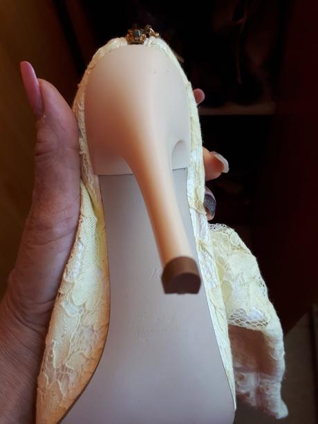 Čižmy čipkované franco feruccie nové, 37