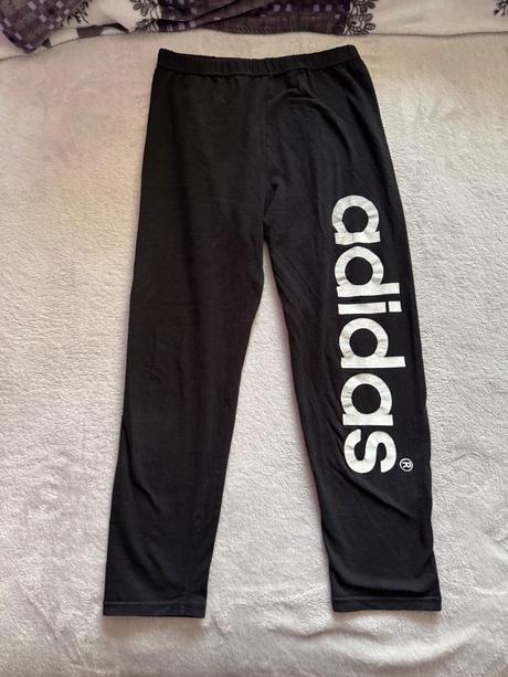 Tristvrtaky, adidas,146