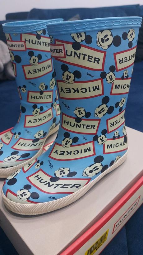 Hunter mickey, hunter,32