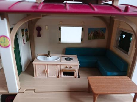 Schleich karavan maringotka, 