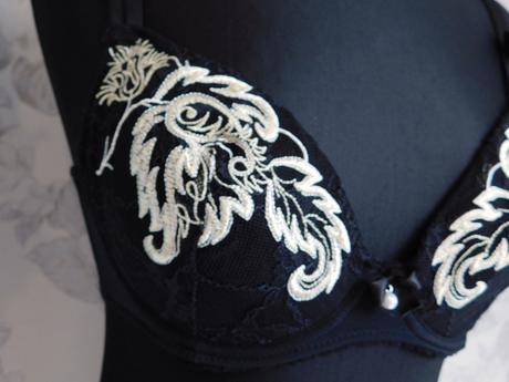 Kvalitna čipkovaná podprsenka, miriale,80c