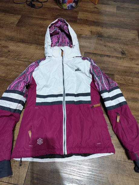 Lyziarska bunda, authority,s