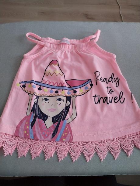 Jemneneónové tielko alebo šaty na menšie babo, 92