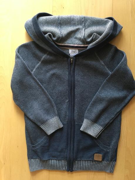 1x oblečený stylovy svetrik na 4-5 rokov, f&f,110