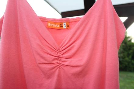 Letné tričko, bershka,38