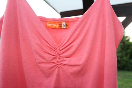 Letné tričko, bershka,38
