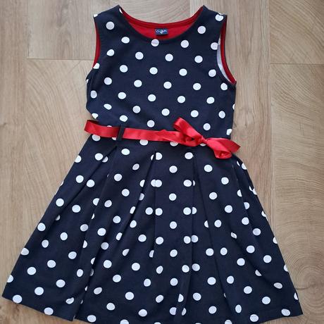 Dievčenské šaty, 110