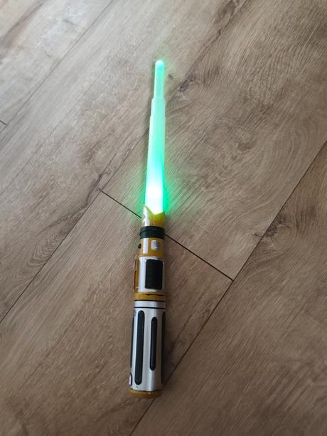 Svietiaci meč star wars, 