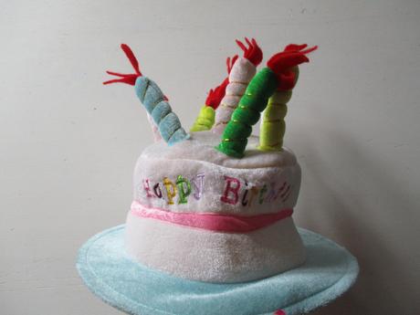 Klobúk torta so sviečkami,