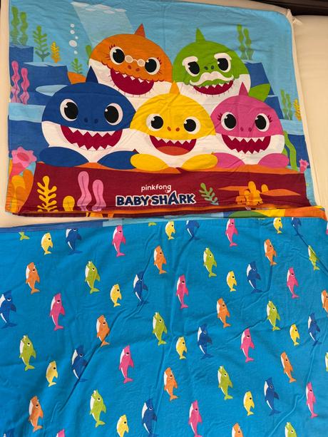 Detske obliecky baby shark - 140x200cm, šírka (cm): 140,dĺžka (cm): 200