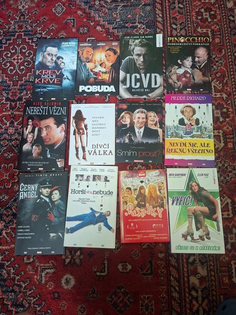 Predám dvd filmy rôzne vid foto cena 0,50/kus, 