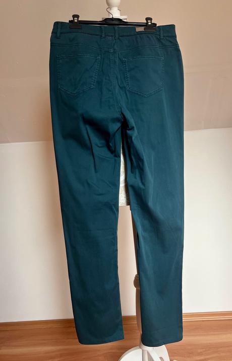 4 nohavíc 38, 42, m