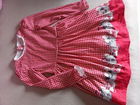 Balík dievčenského oblečenia, 122–134