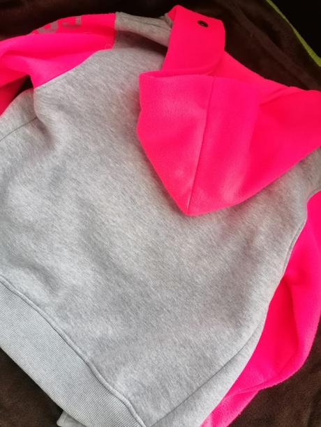 Mikina 140/146, converse,140