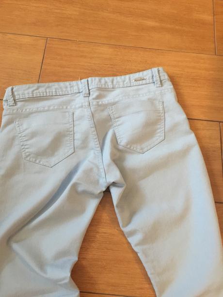 Bledučkomodré rifle, m