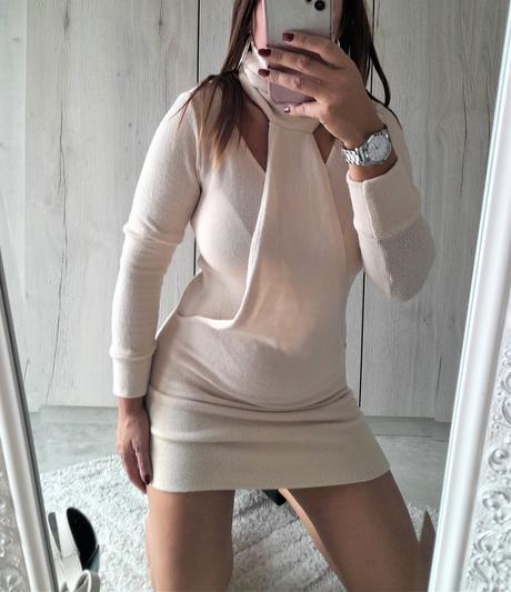 Predĺžený béžový sveter-m, m