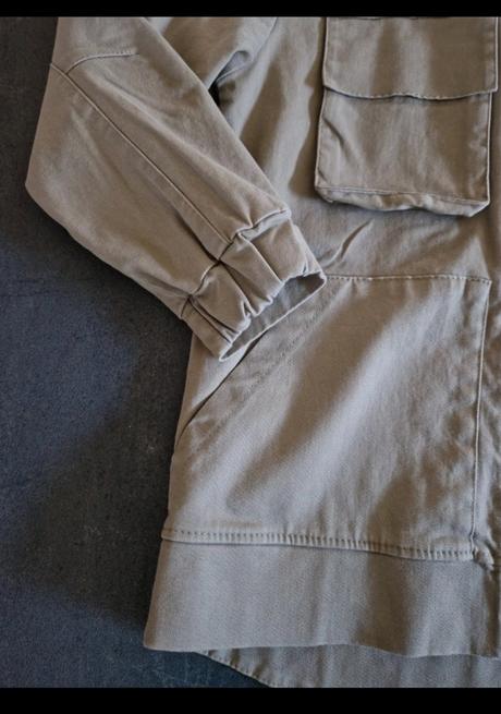 Prechodná bunda, 104