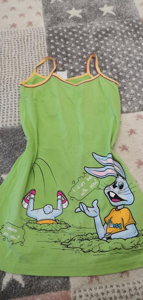 Nočná košeľa, 128