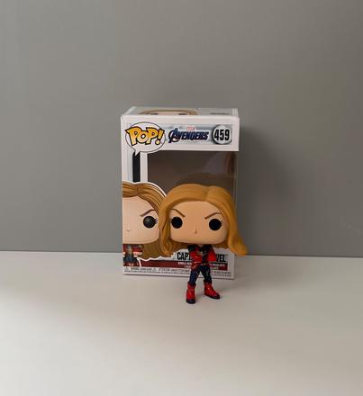 Captain marvel funko pop,