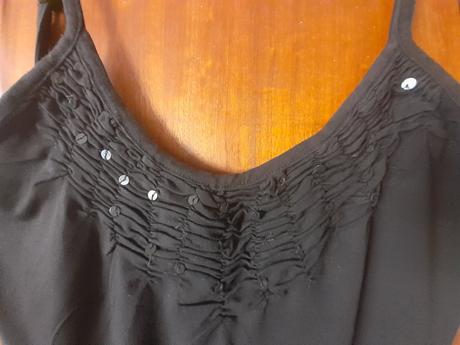 Čierne tielko s flitrami, l