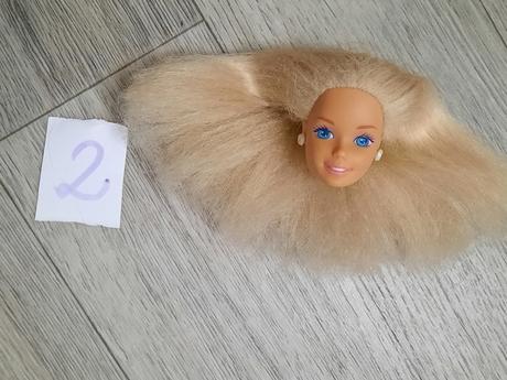Hlavy barbie - bez tela, len hlavy,