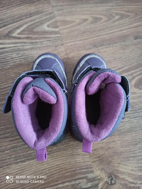 Fialové zimné čižmy, 25