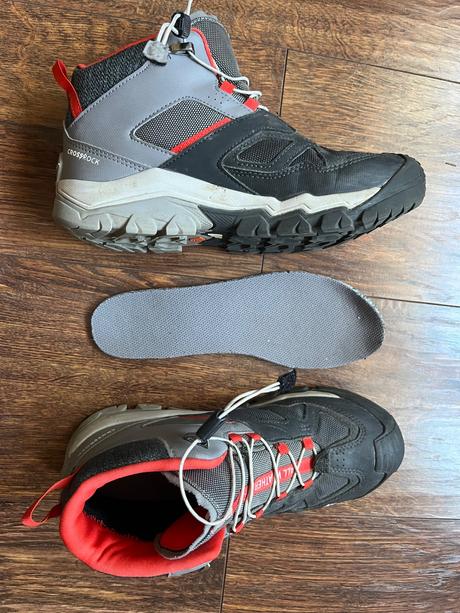 Turistické topánky malo nosene, quechua,37