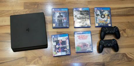 Playstation 4 s 5 hrami,