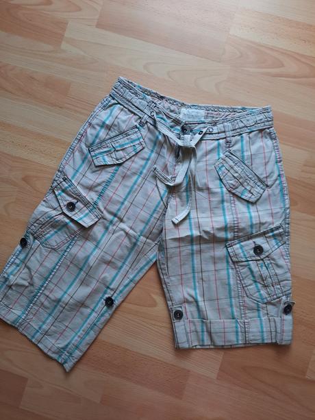 Dámske šortky /trojštvrťáky 2v1, gate,xs