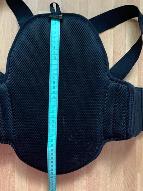 Fouganza chránič chrbtice, 