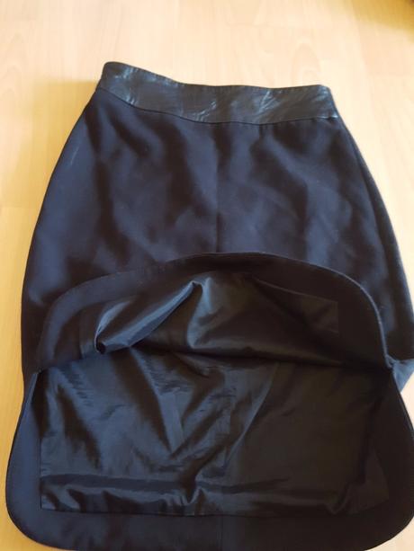 Cierna sukna, mango,34