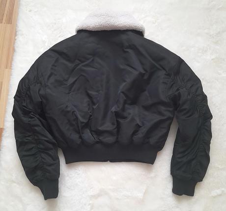 Dámska zimná bombera cropp, m