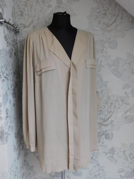 Luxusna bluzka s roll-up rukavom, 48