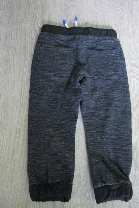 Tepláky v super stave, f&f,104