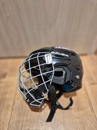 Hokejova prilba, bauer,s