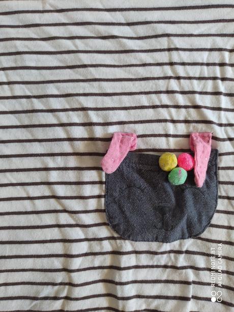 Dievčenské tričko, 122