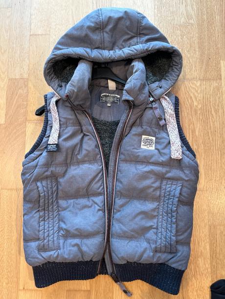 Superdry zimná vesta, superdry,m