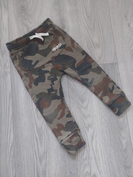 Tepláky minikid maskáčové 98/104, 98