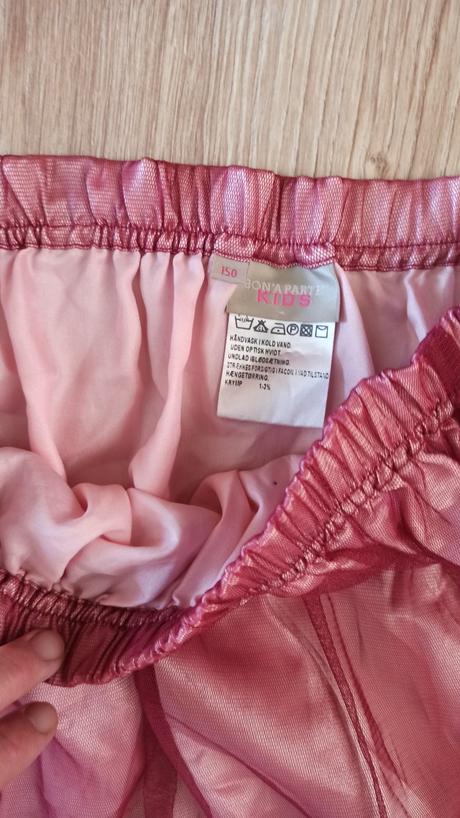 Veci na darovanie, m