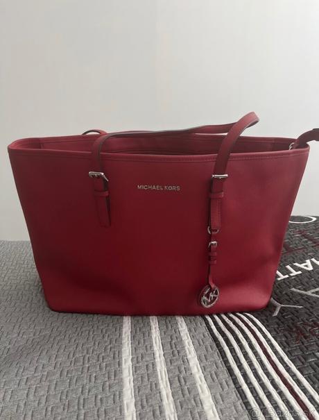 Červena kabelka, michael kors