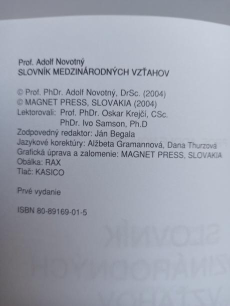 Slovník medzinárodných vzťahov (adolf novotný),