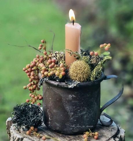 Hnedý smaltovaný hrnček,