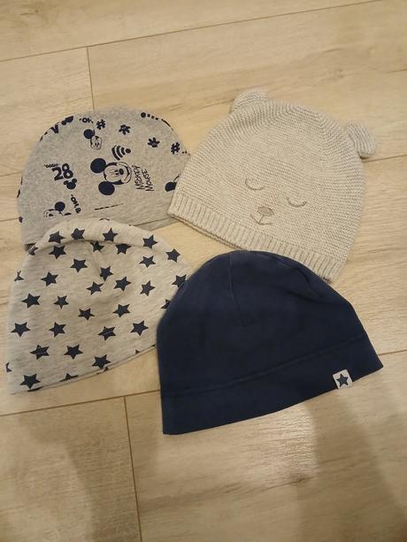 Čiapky 6-12m, h&m,74