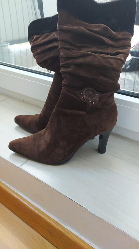 Semišové cizmy, 37