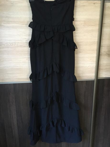 Spoločenské šaty, 32