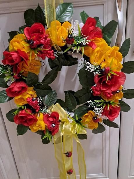 Venček  na  dvere  jarný, 