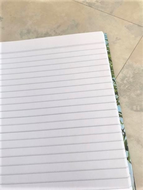 Malý zošit v tvrdých doskách a5 linajkový,