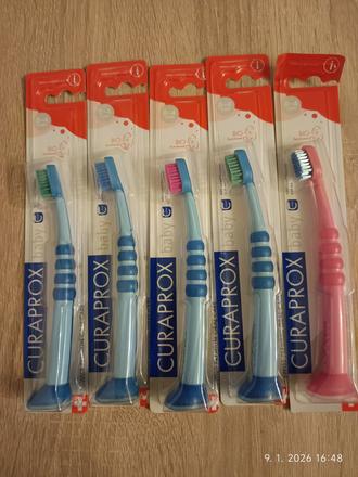 Curaprox baby kefka, 