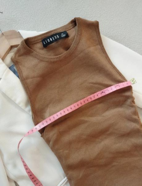 Vrúbkované elastické šaty, xs